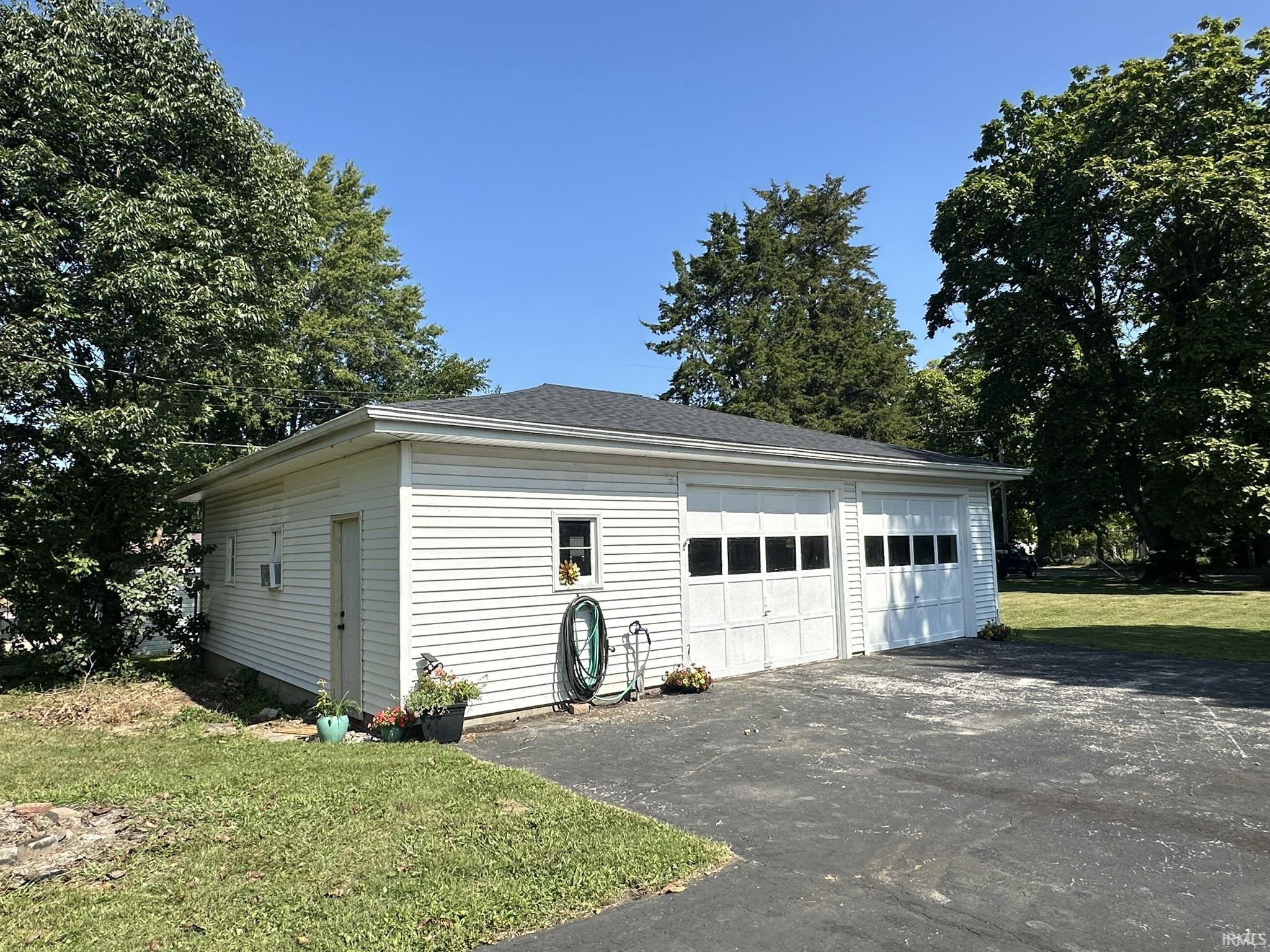 6576 Northeast Rockfield Road Delphi, IN 46923 - Photo 3 of 35 Gallery Image 3