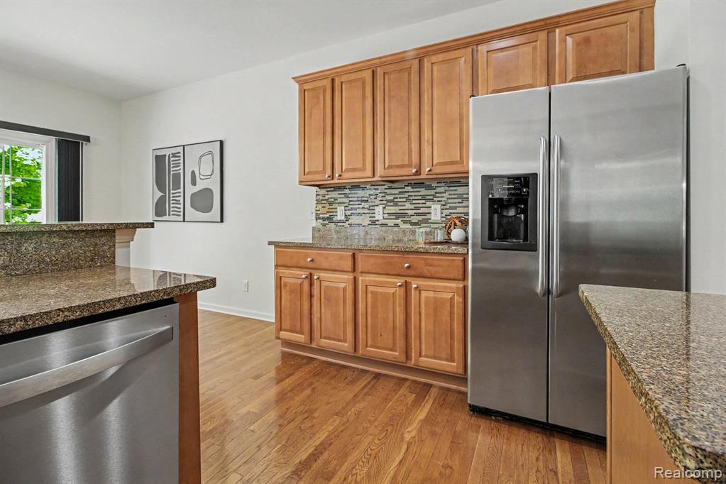 49756 Great Falls Road Canton, MI 48188 - Photo 10 of 42