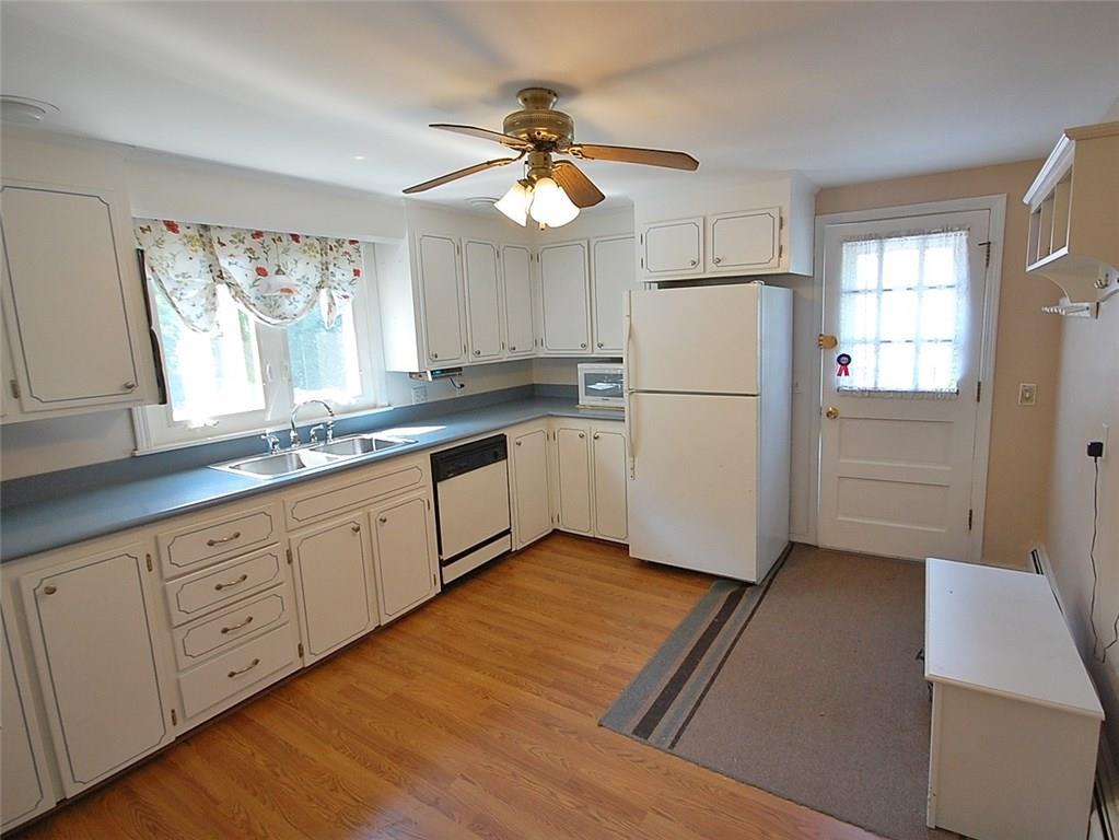 19 Carriage Road Cumberland Foreside, ME 04110 - Photo 9 of 35 Photo