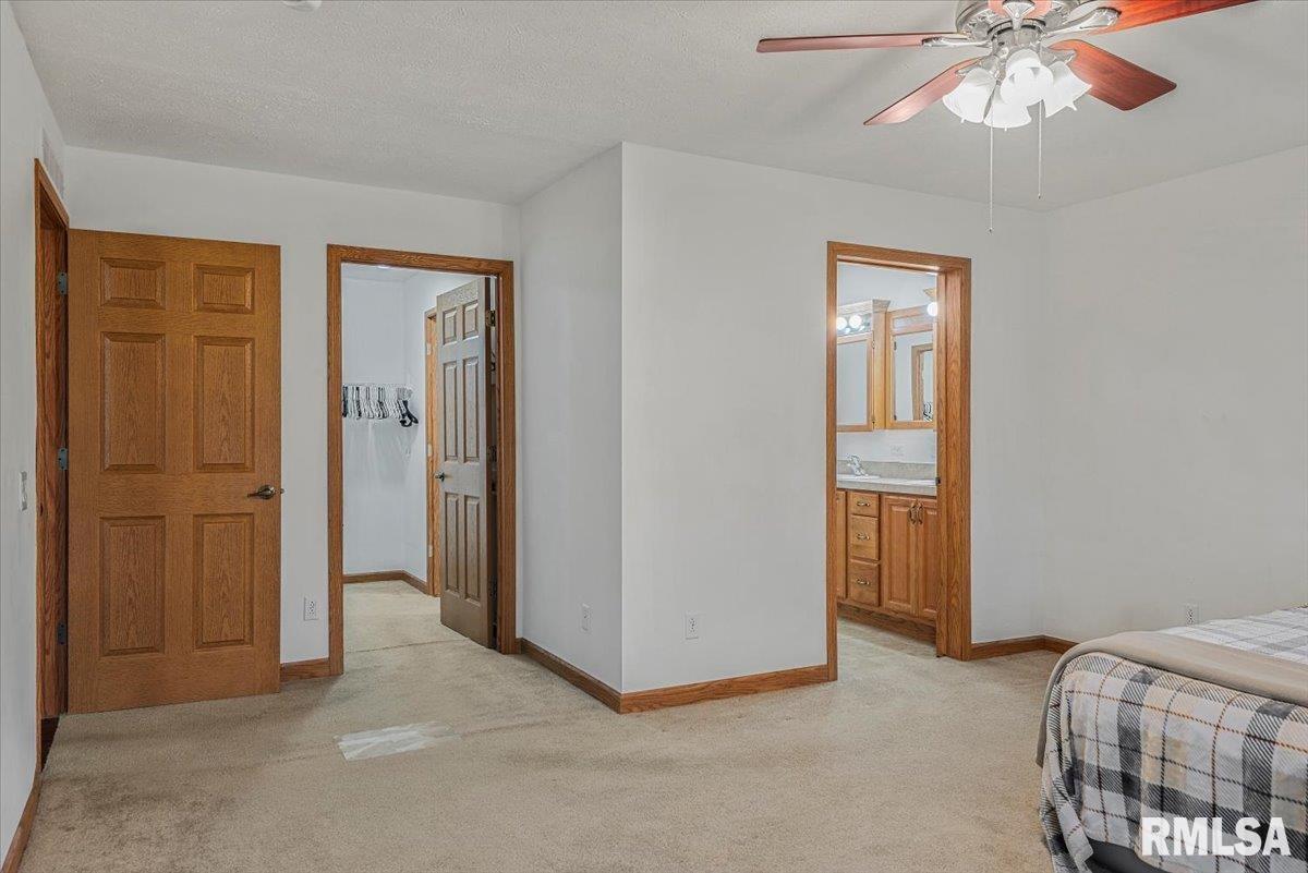 2800 Vía Rosso, Unit 102 Springfield, IL 62703 - Photo 12 of 27 Gallery Image 12