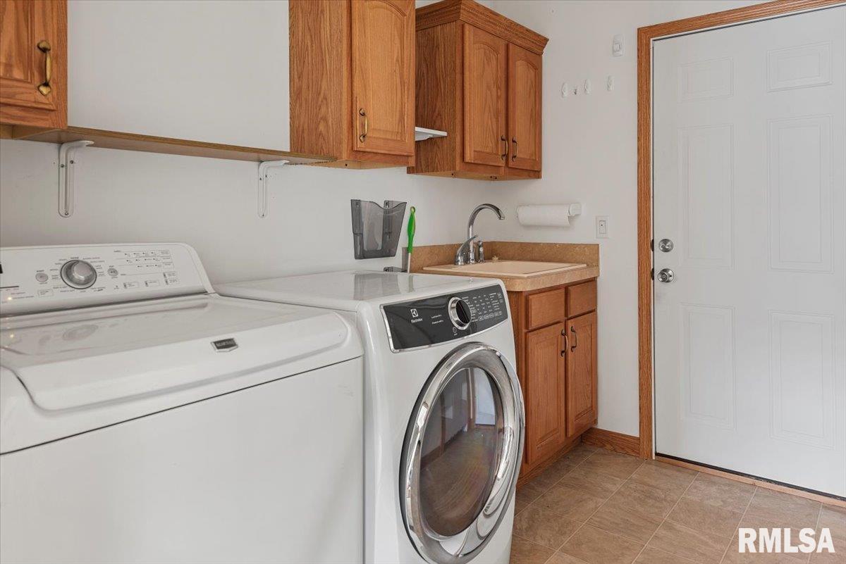 2800 Vía Rosso, Unit 102 Springfield, IL 62703 - Photo 16 of 27 Gallery Image 16