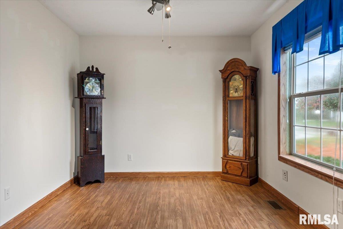 2800 Vía Rosso, Unit 102 Springfield, IL 62703 - Photo 20 of 27 Gallery Image 20