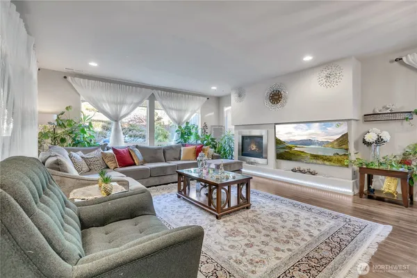 $989,950 | 5812 South 326th Court, Auburn, WA 98001