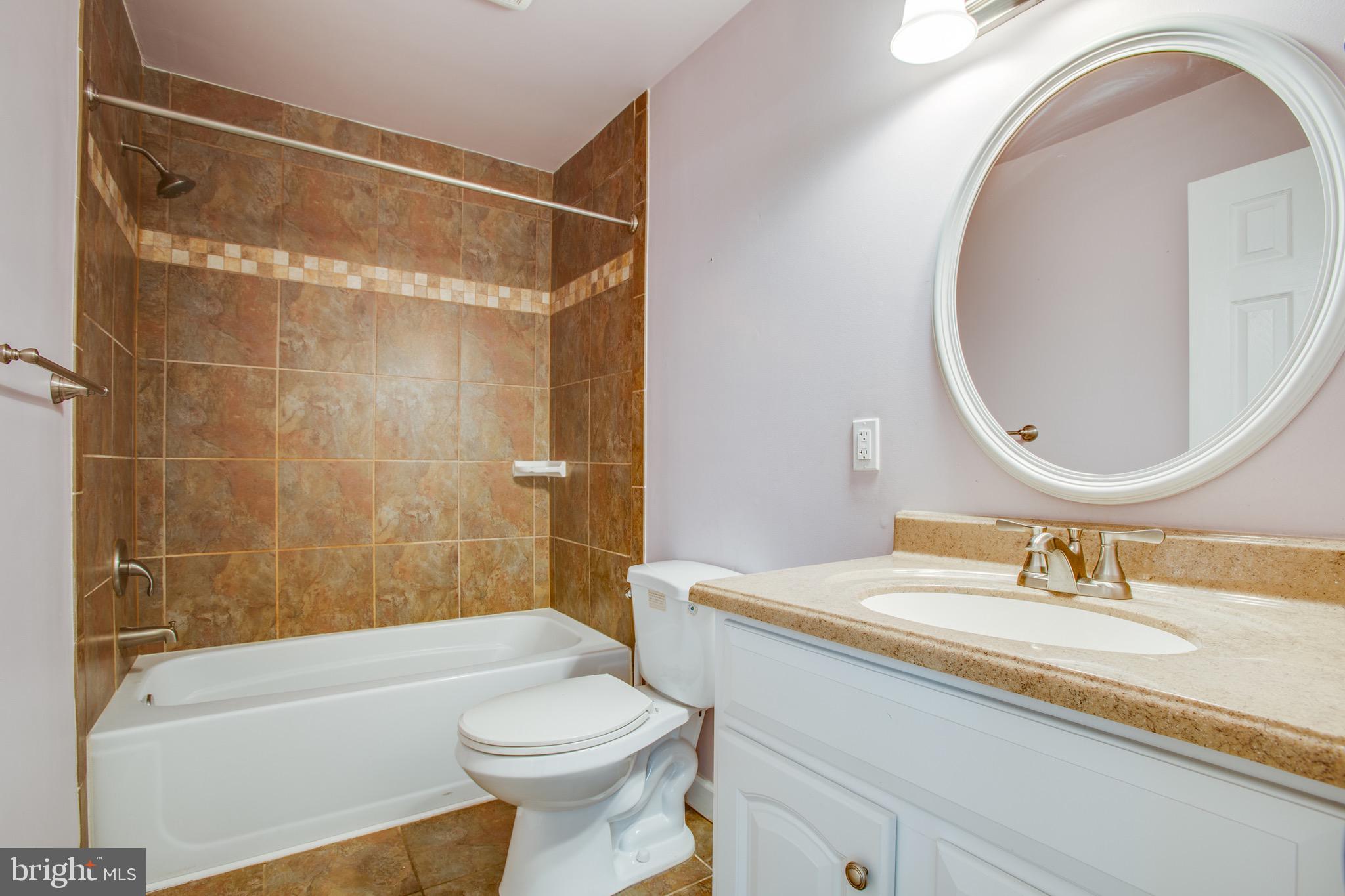 655 Courthouse Road Stafford, VA 22554 - Photo 18 of 47 Full bathroom
