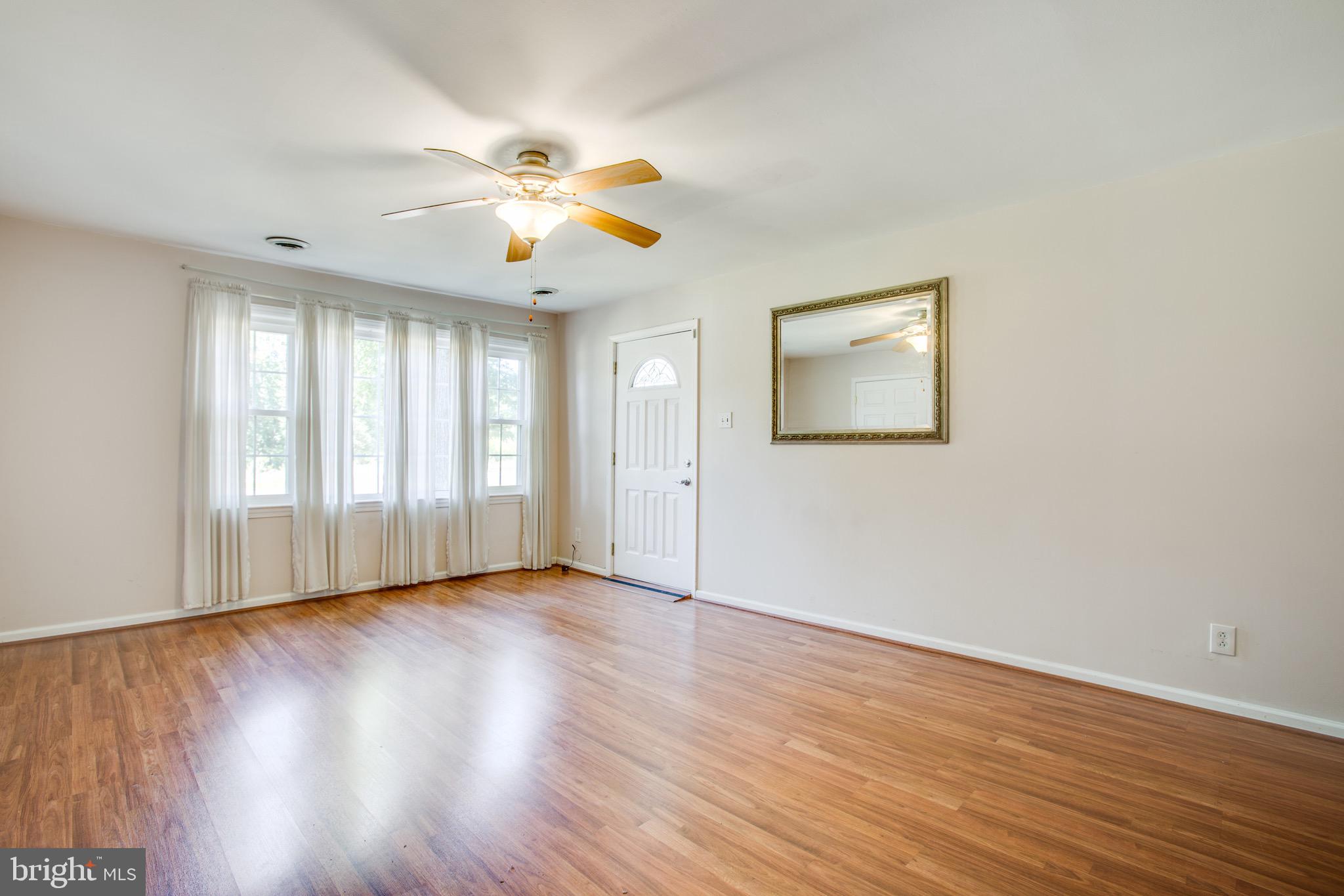 655 Courthouse Road Stafford, VA 22554 - Photo 23 of 47 Primary bedroom