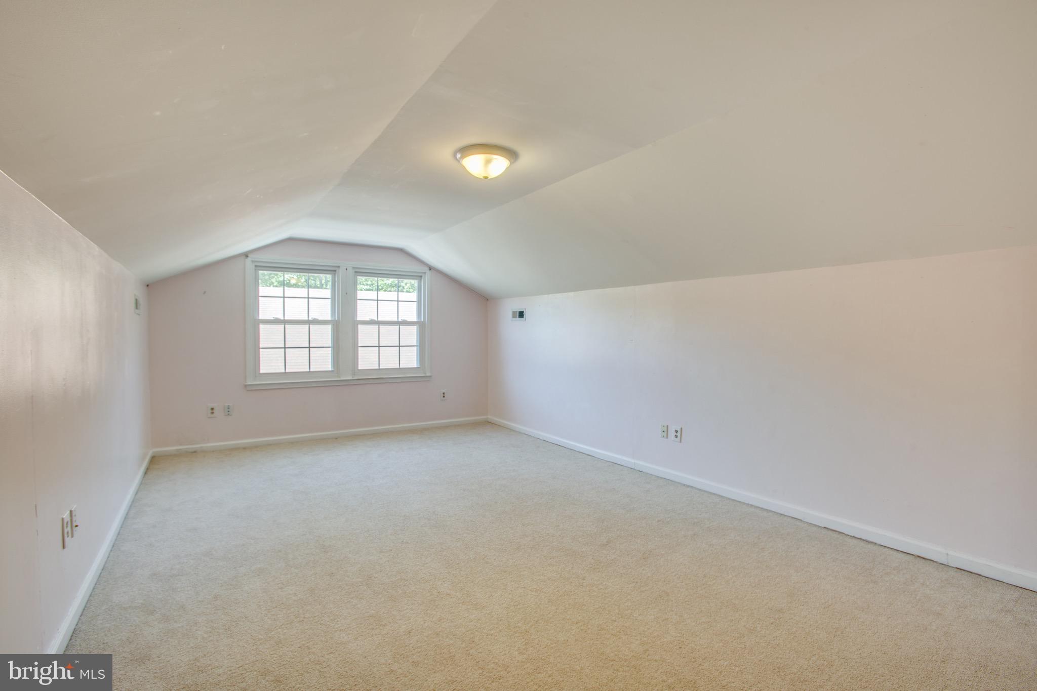655 Courthouse Road Stafford, VA 22554 - Photo 32 of 47 Upstairs bedroom