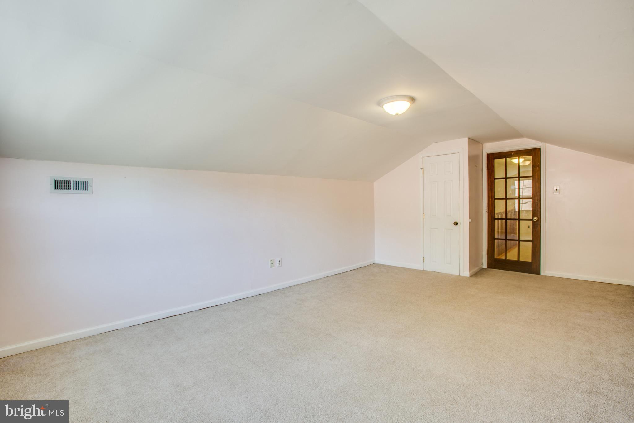 655 Courthouse Road Stafford, VA 22554 - Photo 33 of 47 Upstairs bedroom