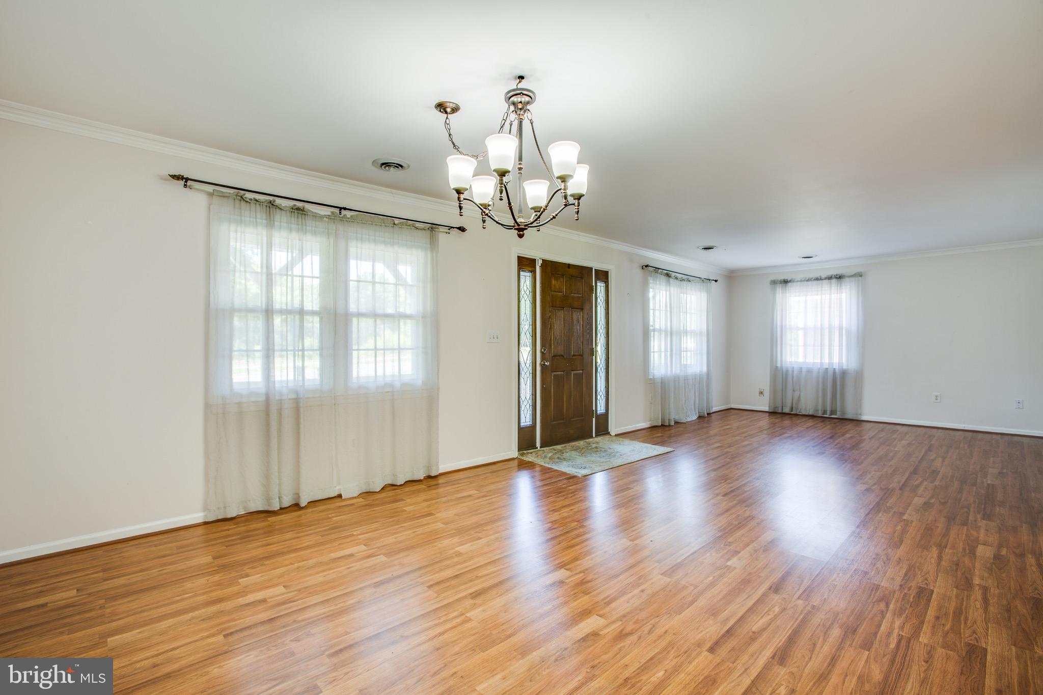 655 Courthouse Road Stafford, VA 22554 - Photo 10 of 47 Plenty of natural light