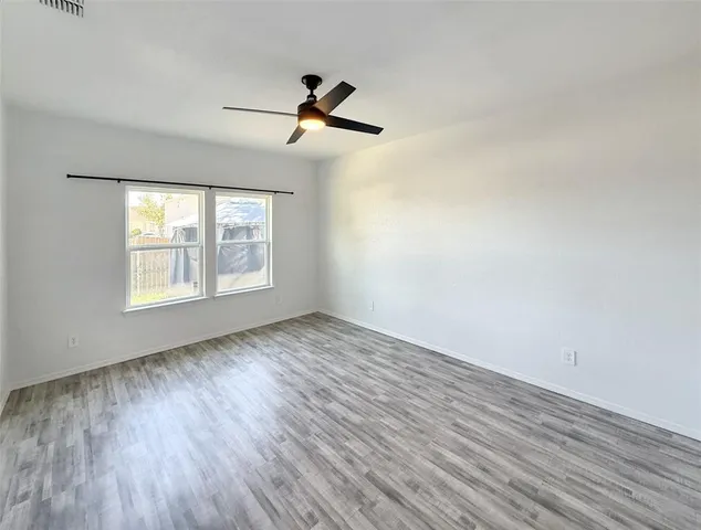 $2,475 | 805 Exeter Street, Fort Worth, TX 76104