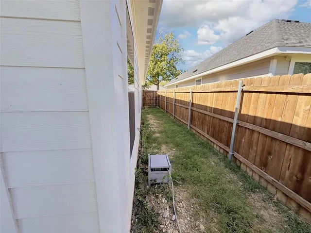 $2,475 | 805 Exeter Street, Fort Worth, TX 76104