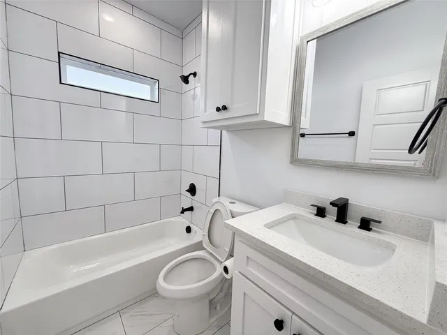 $2,475 | 805 Exeter Street, Fort Worth, TX 76104