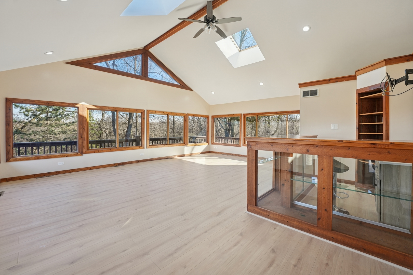 120 Old Barrington Road North Barrington, IL 60010 - Photo 6 of 31 a view of an entryway with wooden floor