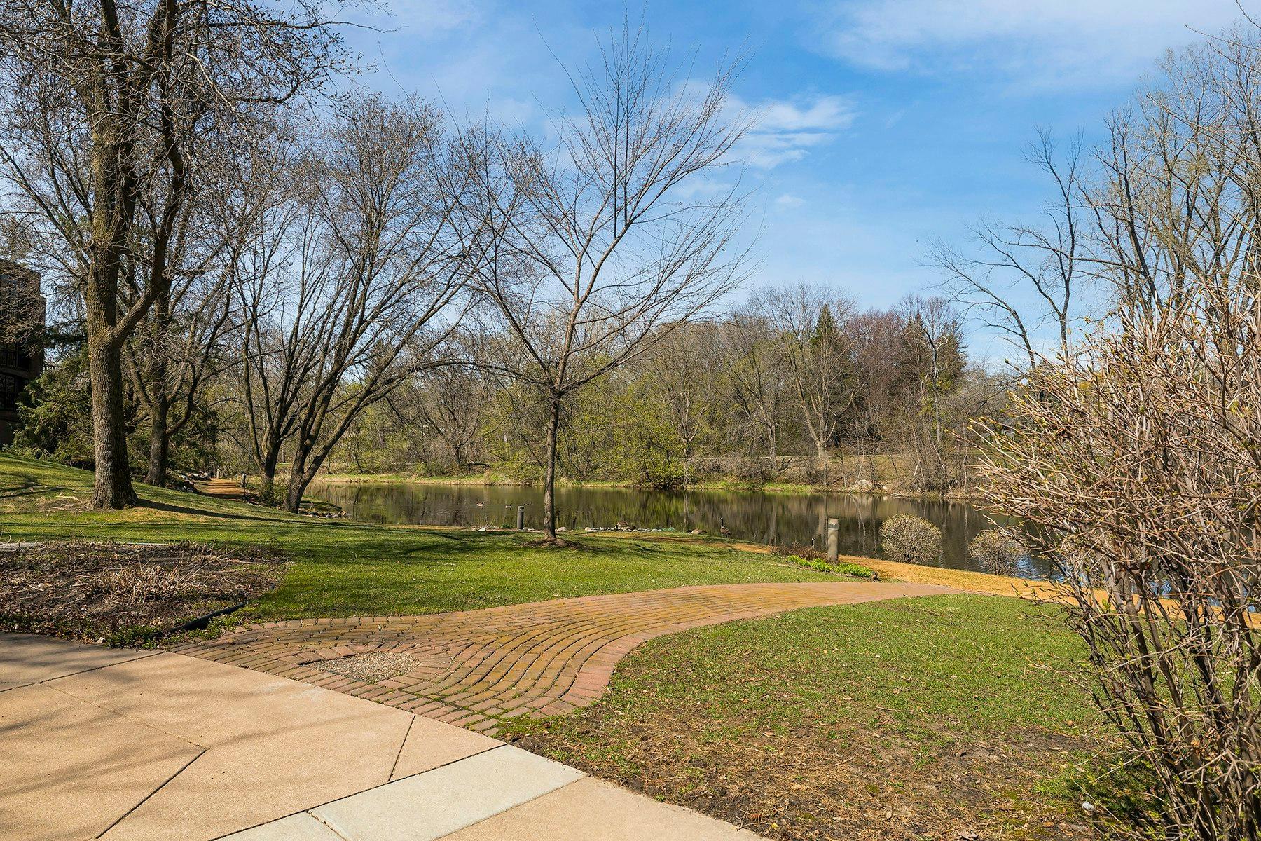 5601 Dewey Hill Road, Unit 315 Edina, MN 55439 - Photo 30 of 37 Gallery Image 30