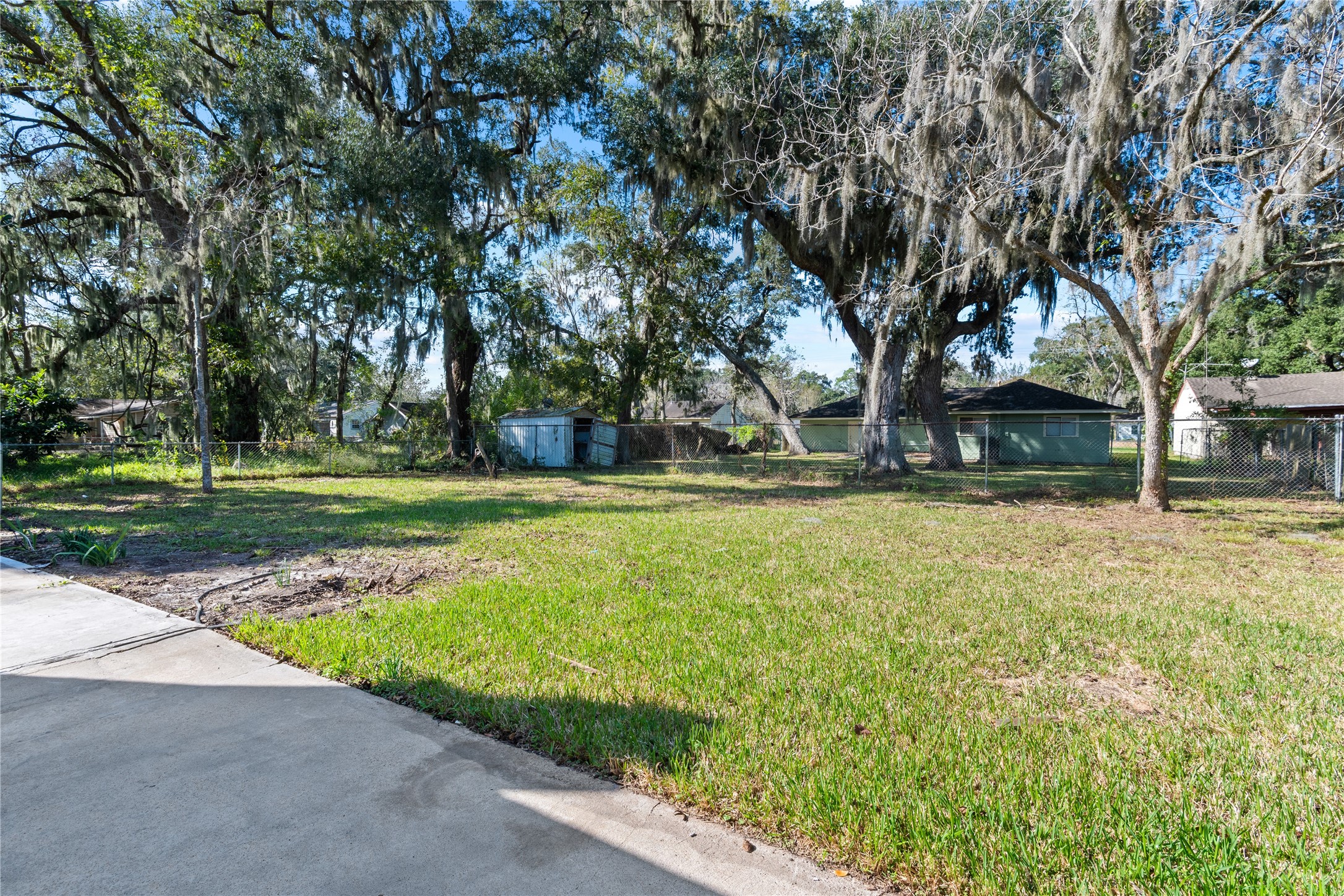 907 Avenue B Sweeny, TX 77480 - Photo 23 of 23