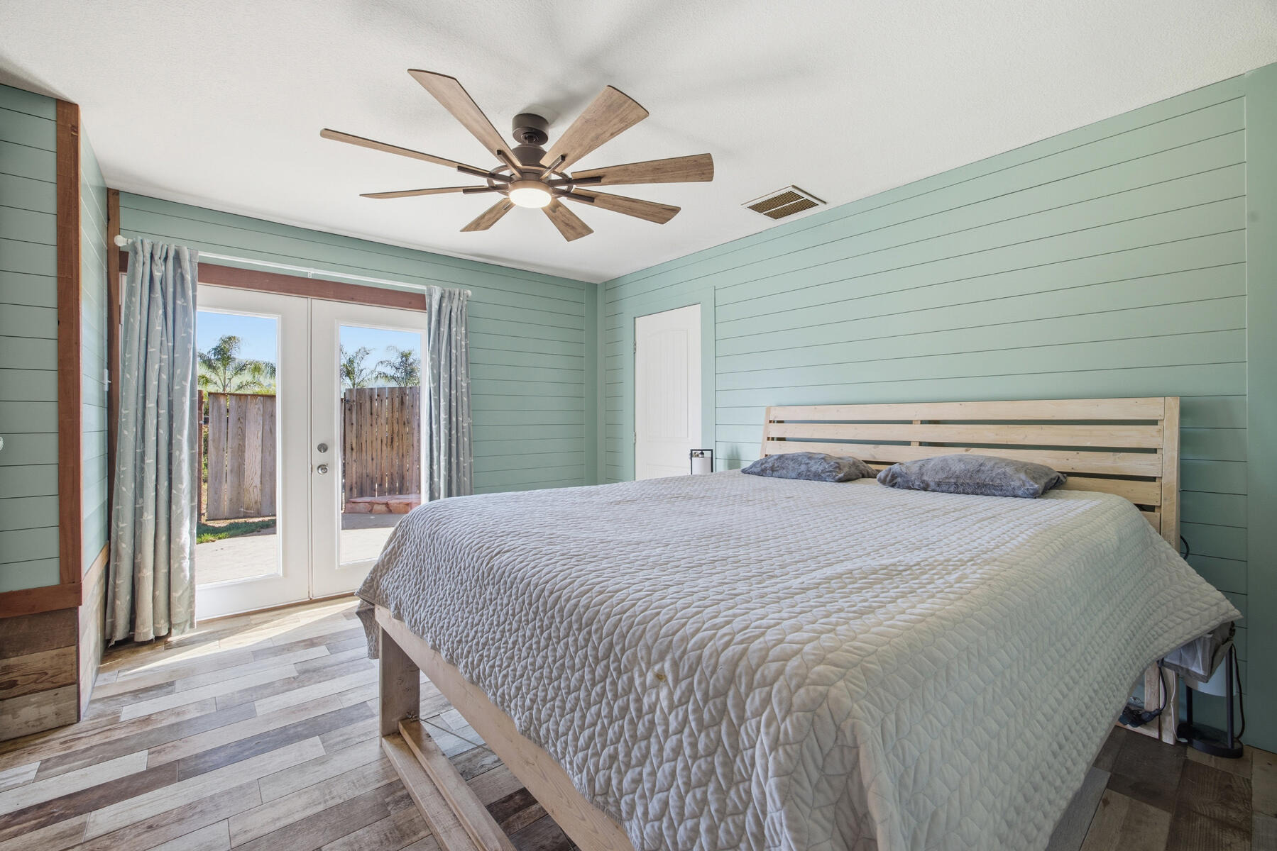 31393 Dahlem Drive Exeter, CA 93221 - Photo 29 of 79 29 - Master Bedroom (1)