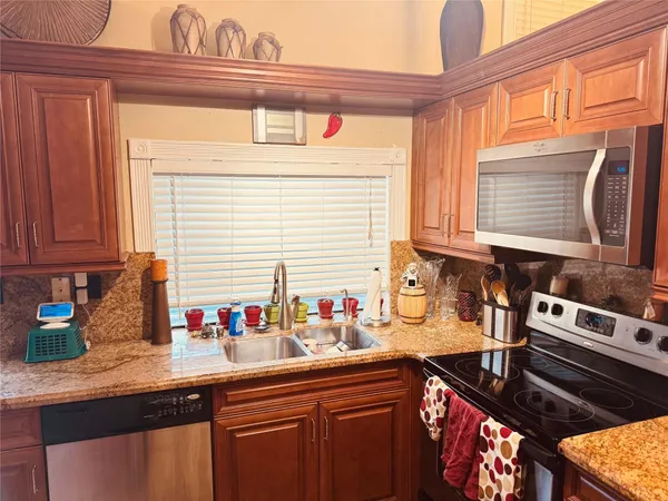 $560,000 | 3771 Northwest 73rd Way, Coral Springs, FL 33065