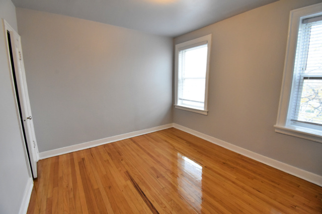 3434 West Irving Park Road, Unit 13 Chicago, IL 60618 - Photo 8 of 11