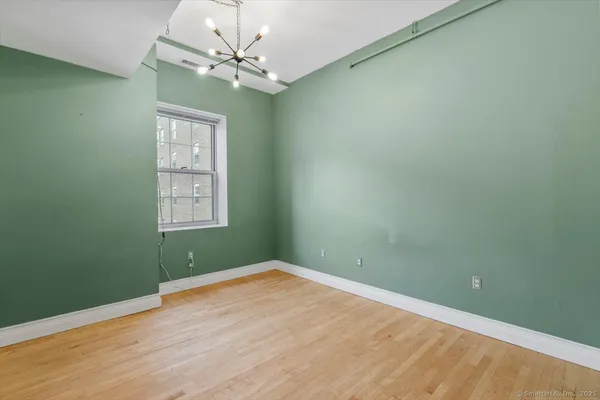 $2,700 | 196 Crown Street, Unit 310, New Haven, CT 06510