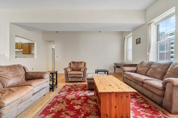 $2,700 | 196 Crown Street, Unit 310, New Haven, CT 06510