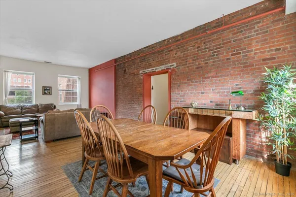 $2,700 | 196 Crown Street, Unit 310, New Haven, CT 06510