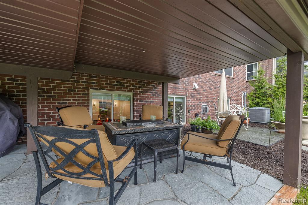5515 Woodfall Road, Unit 35 Clarkston, MI 48348 - Photo 54 of 58