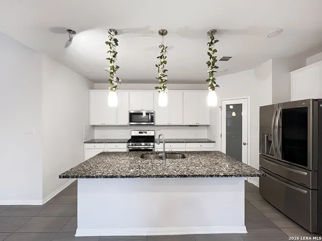 $2,850 | 2430 Castello Way, San Antonio, TX 78259