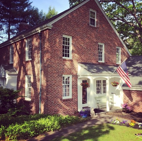 14 Winthrop Road Wellesley, MA 02482 - Photo 1 of 14