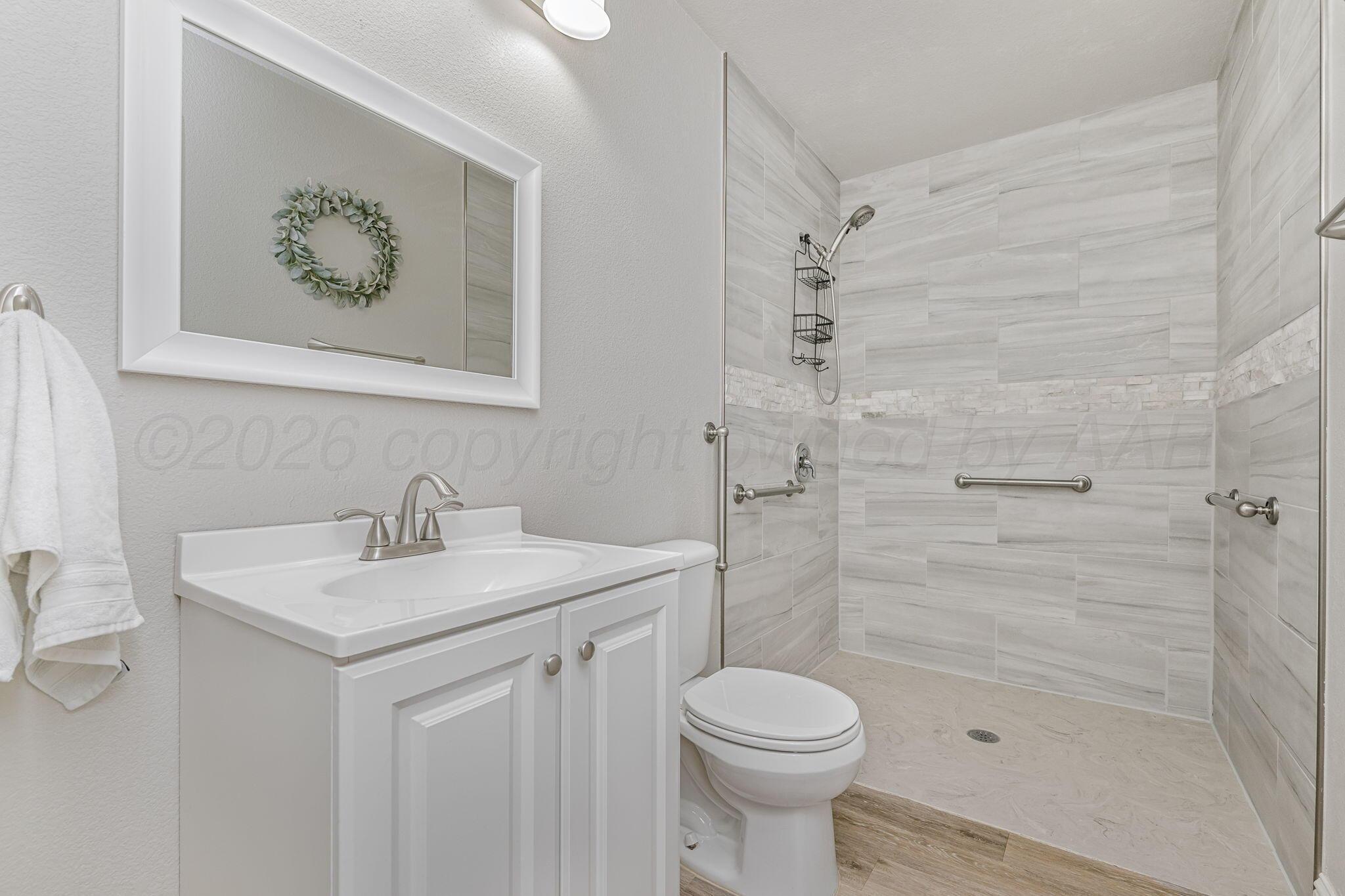 7302 Sinclair Street Amarillo, TX 79119 - Photo 16 of 21 Bathroom 2, Walk in Shower