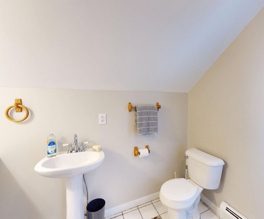 42 Water Street Northampton, MA 01053 - Photo 23 of 35