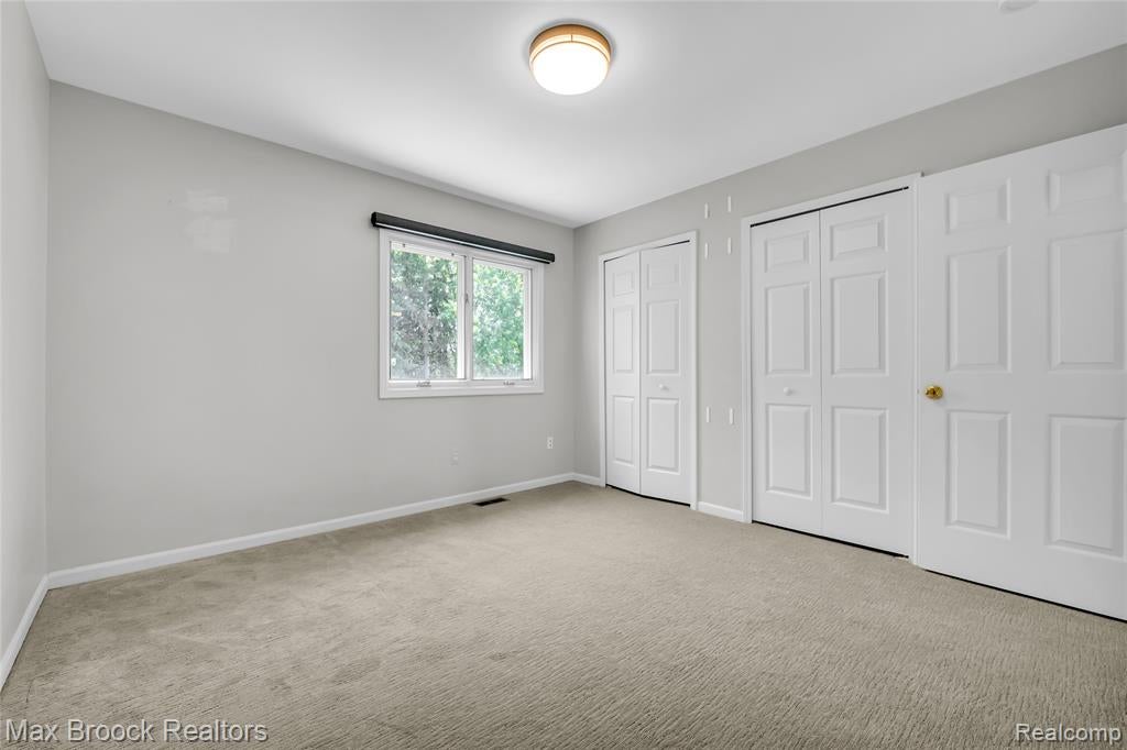 107 Millstone Road Troy, MI 48084 - Photo 24 of 40 Gallery Image 24