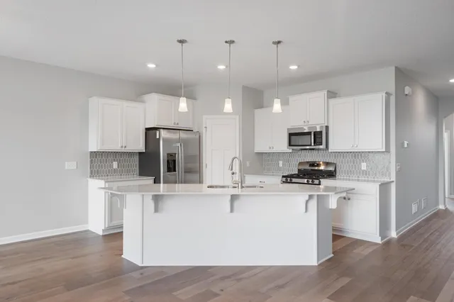 $550,655 | 8017 Walnut Lane, Hamel, MN 55340