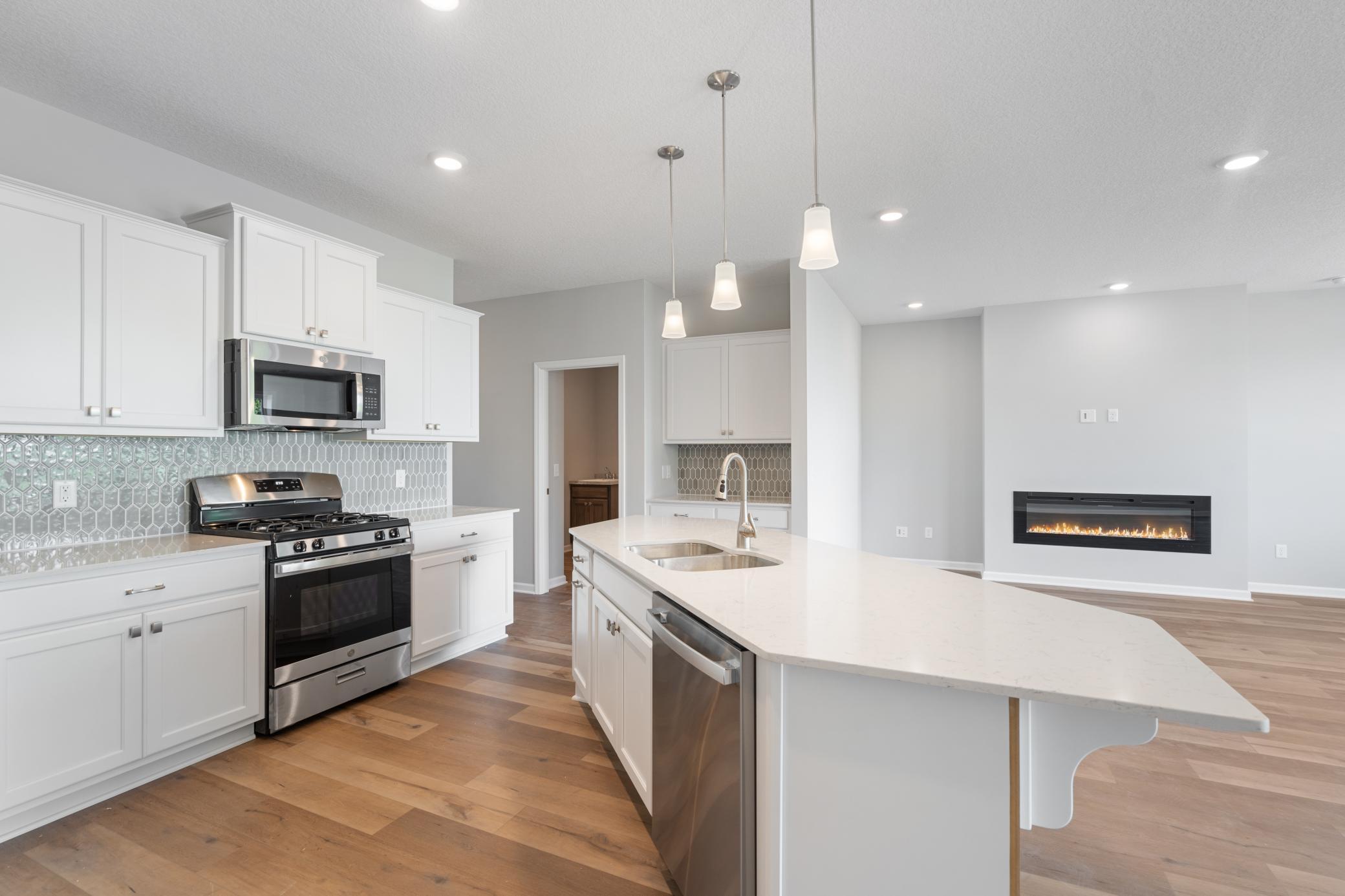 8017 Walnut Lane Hamel, MN 55340 - Photo 12 of 22