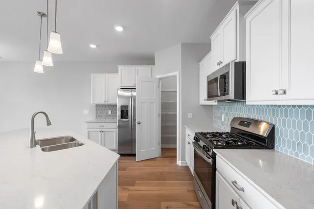 $550,655 | 8017 Walnut Lane, Hamel, MN 55340