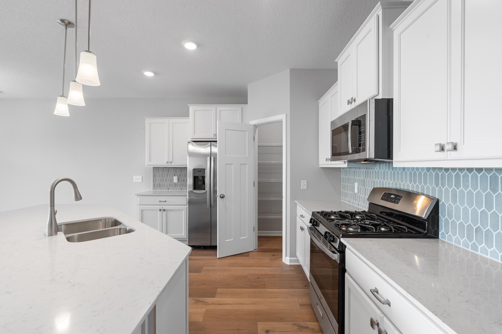 8017 Walnut Lane Hamel, MN 55340 - Photo 13 of 22