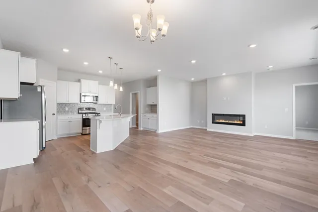 $550,655 | 8017 Walnut Lane, Hamel, MN 55340