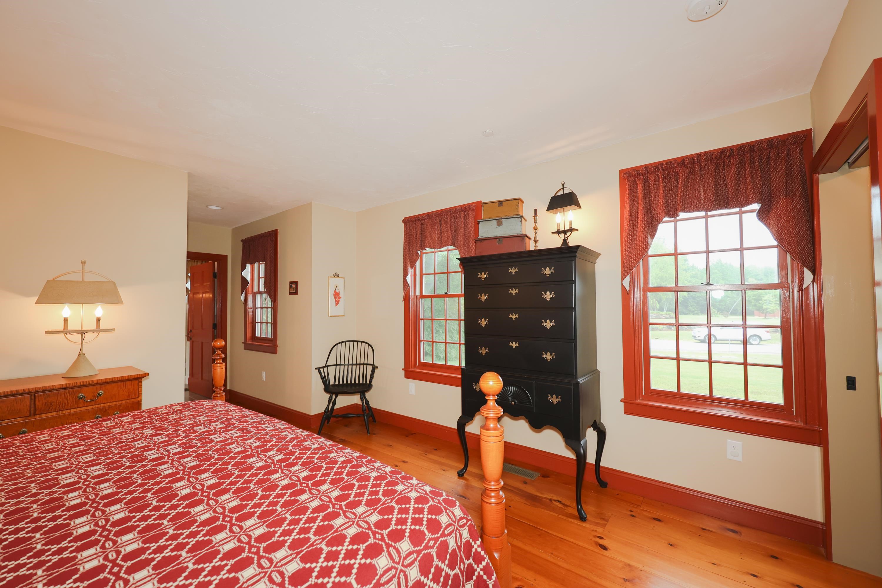 37 Shetland Road Chester, NH 03036 - Photo 11 of 34