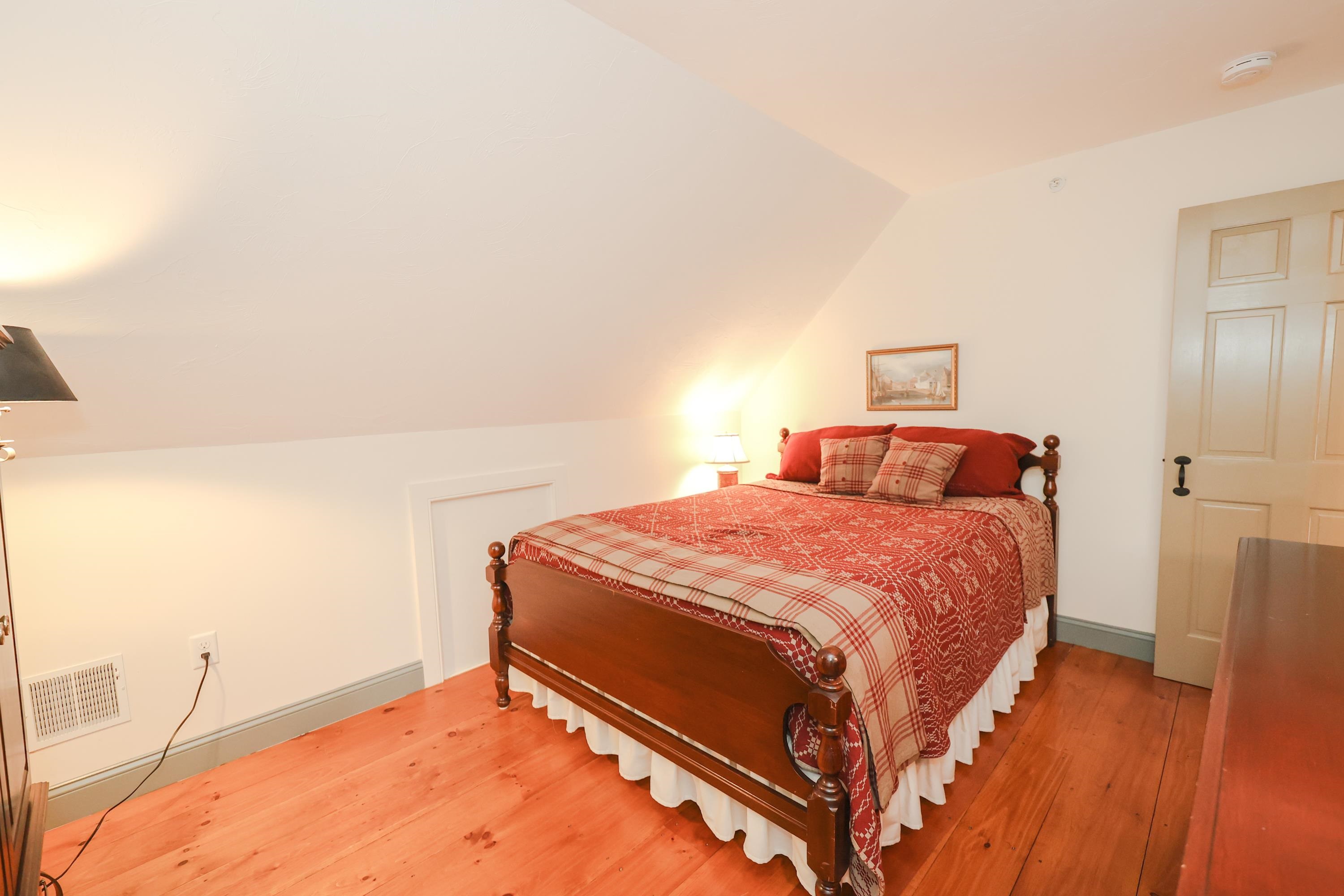 37 Shetland Road Chester, NH 03036 - Photo 15 of 34