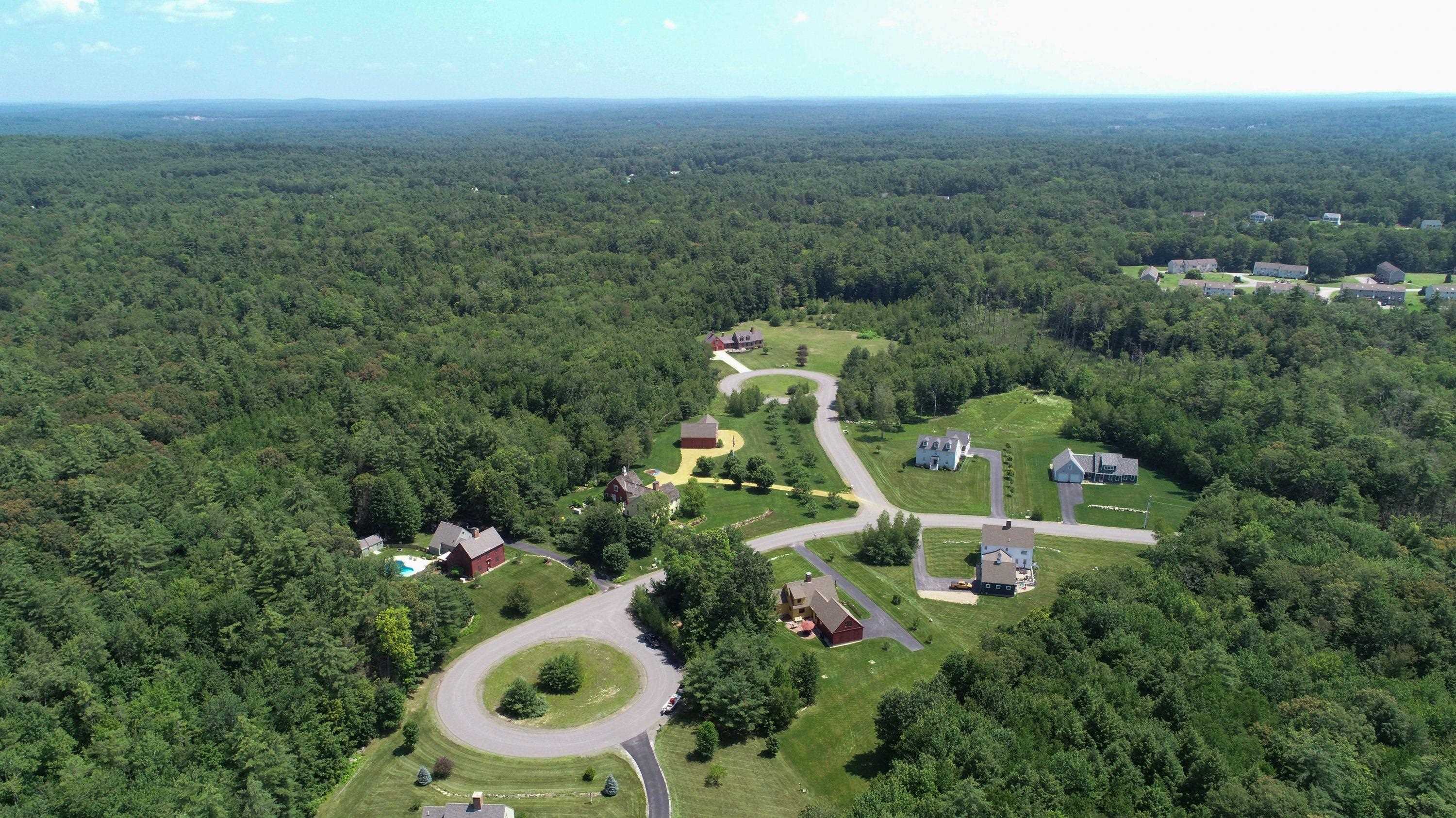37 Shetland Road Chester, NH 03036 - Photo 24 of 34
