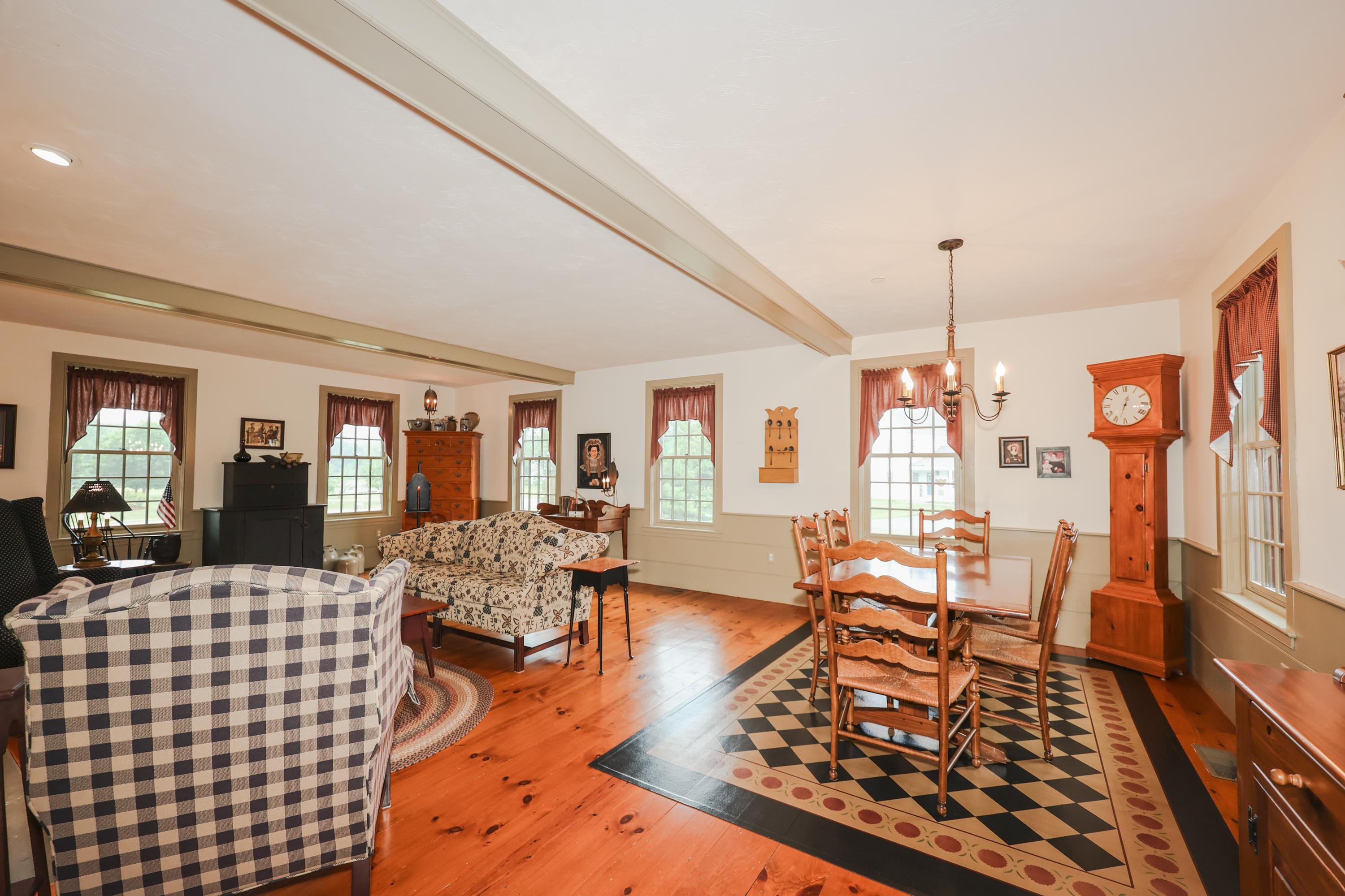 37 Shetland Road Chester, NH 03036 - Photo 4 of 34