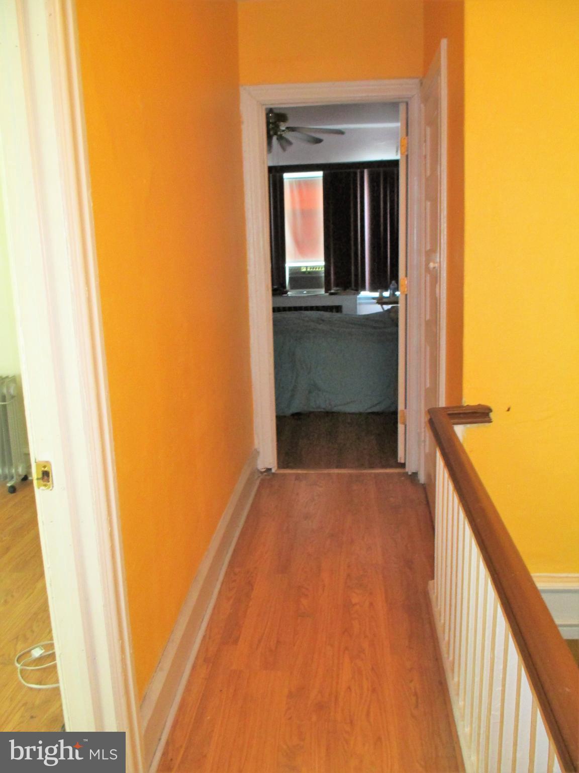 1222 Marlyn Road Philadelphia, PA 19151 - Photo 11 of 21 Hallway