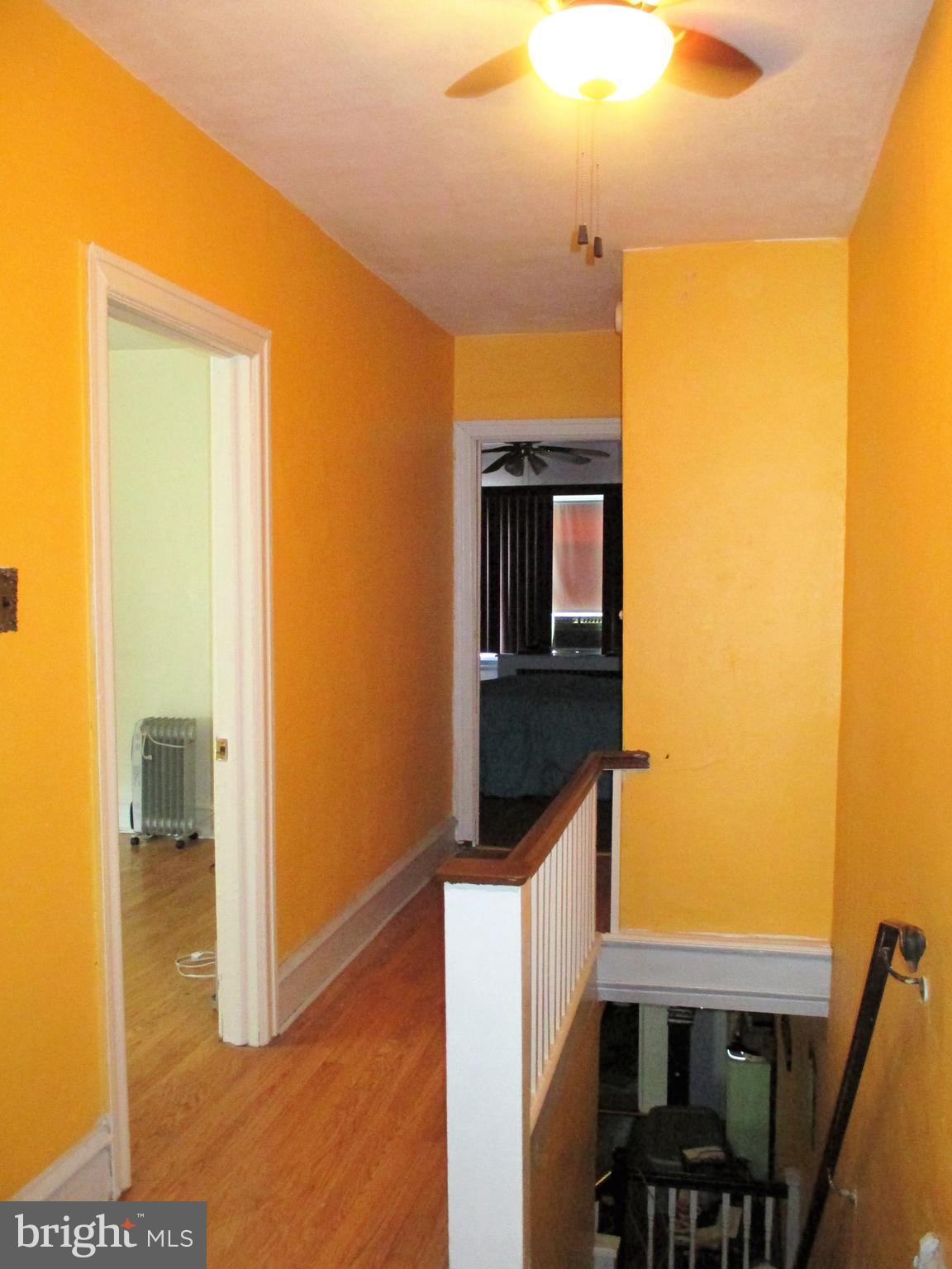 1222 Marlyn Road Philadelphia, PA 19151 - Photo 17 of 21 Hallway