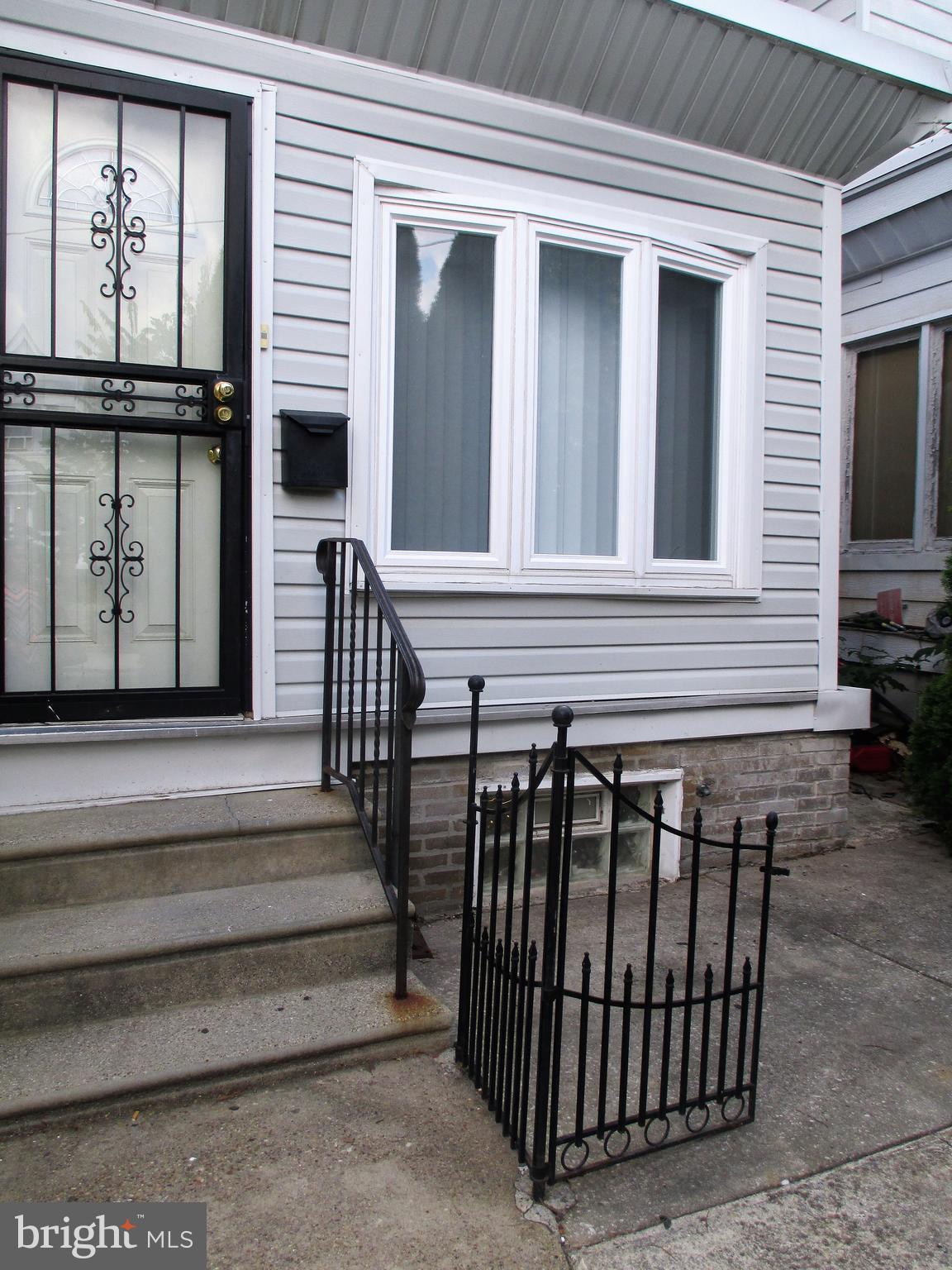 1222 Marlyn Road Philadelphia, PA 19151 - Photo 3 of 21 Front Exterior