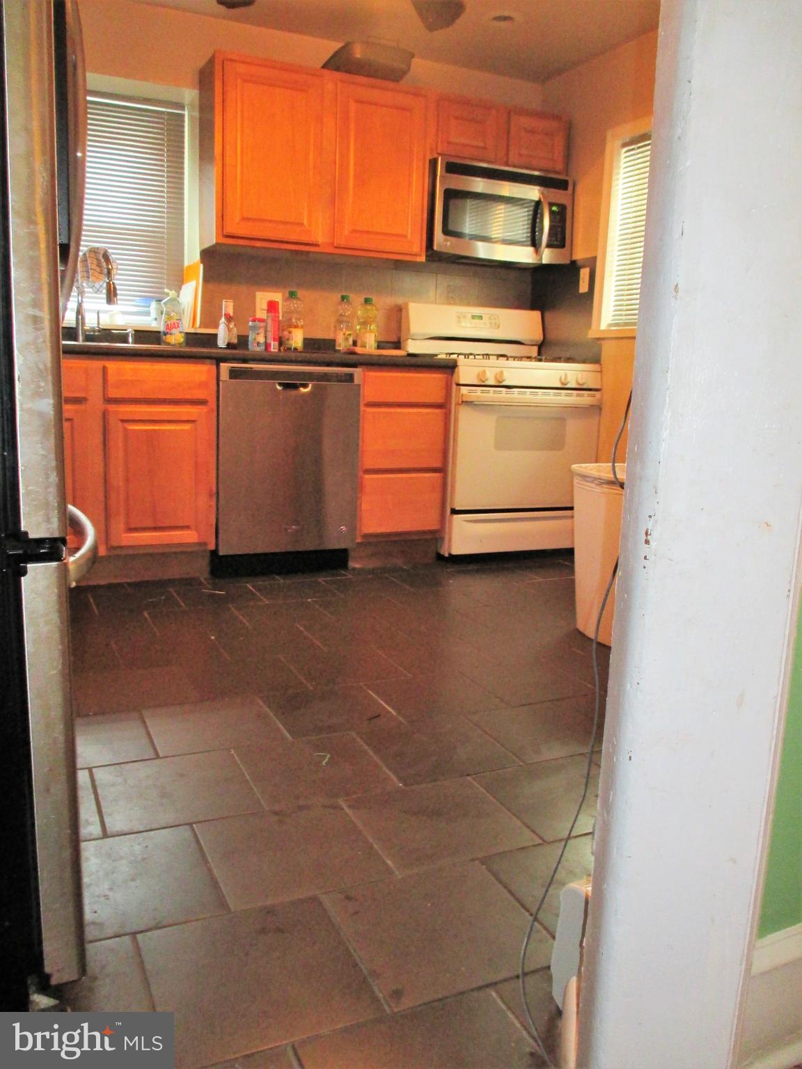 1222 Marlyn Road Philadelphia, PA 19151 - Photo 8 of 21 Kitchen