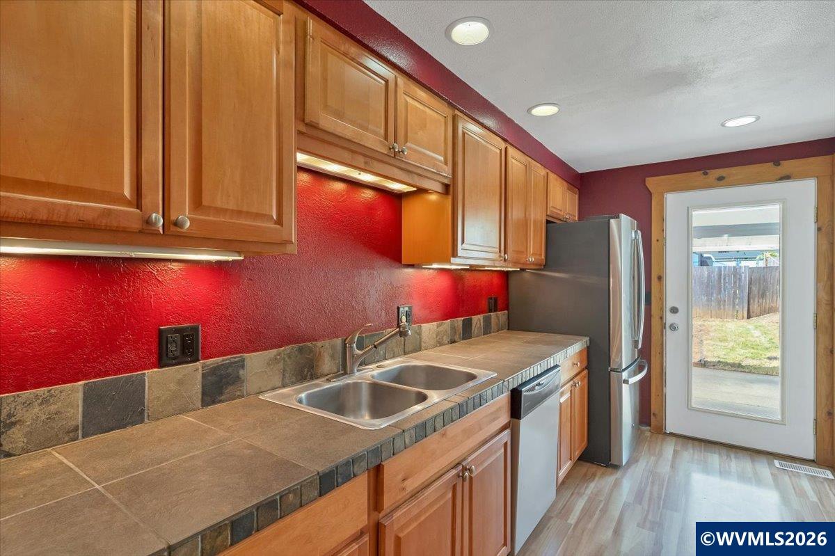 4335 Lone Oak Road Southeast Salem, OR 97302 - Photo 11 of 35