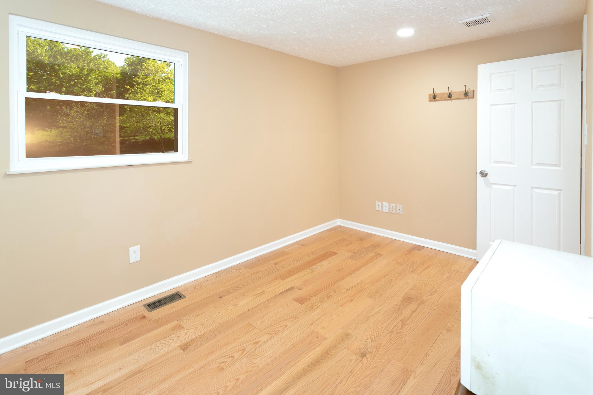 8333 Brookvale Court Springfield, VA 22153 - Photo 18 of 46 Bedroom 2