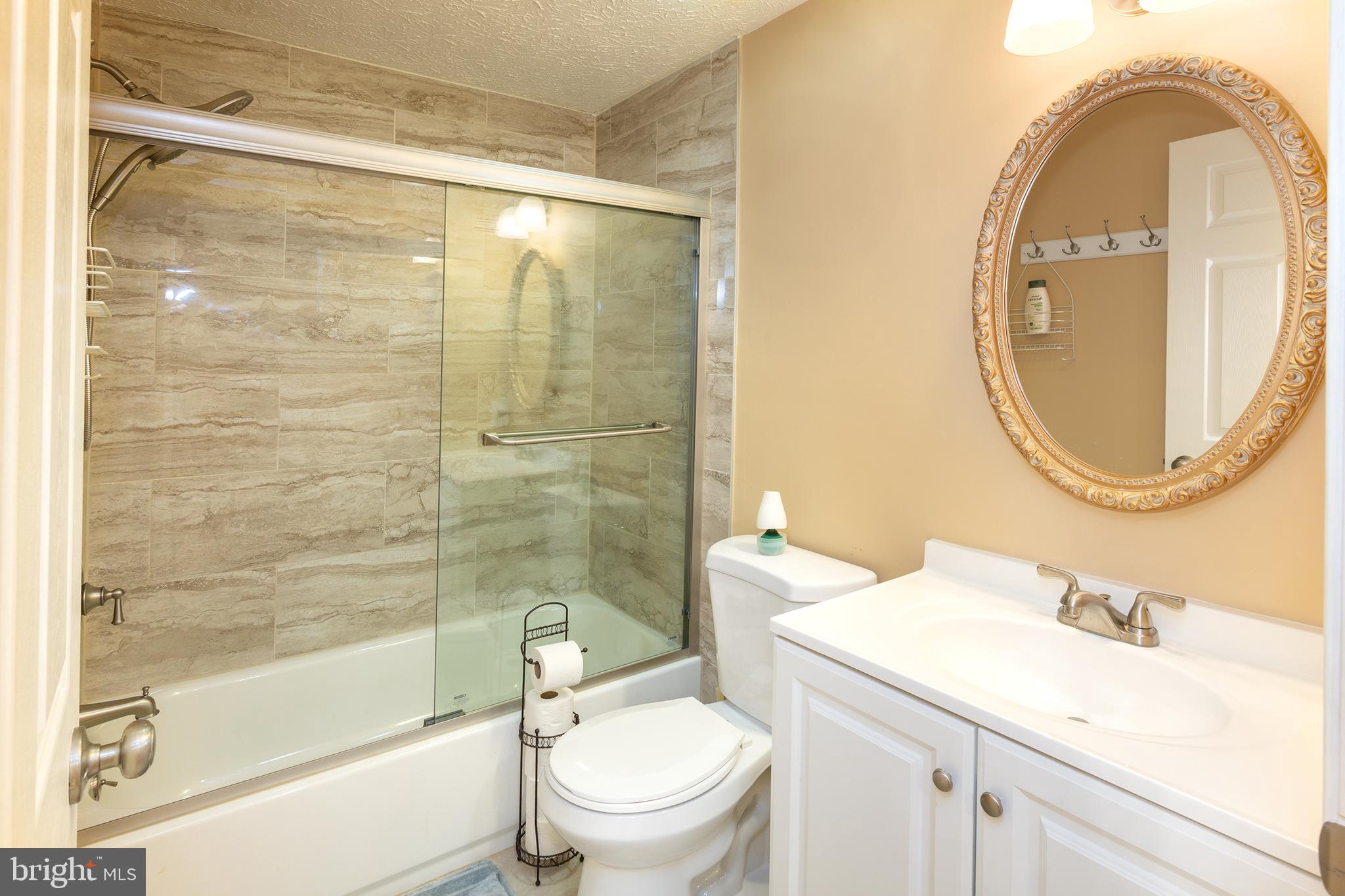 8333 Brookvale Court Springfield, VA 22153 - Photo 20 of 46 Full Bath