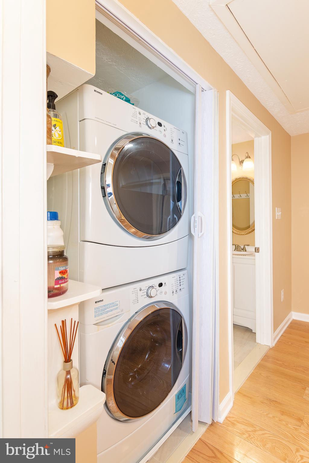 8333 Brookvale Court Springfield, VA 22153 - Photo 23 of 46 Laundry