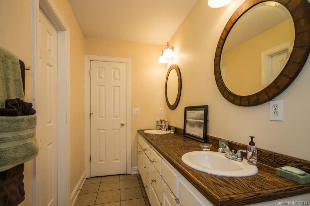 6415 Lee Branch Road Waxhaw, NC 28173 - Photo 18 of 24 Gallery Image 18