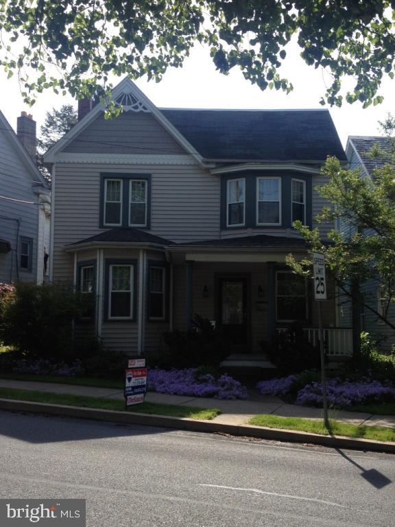 107 North Cedar Street Lititz, PA 17543 - Photo 1 of 30