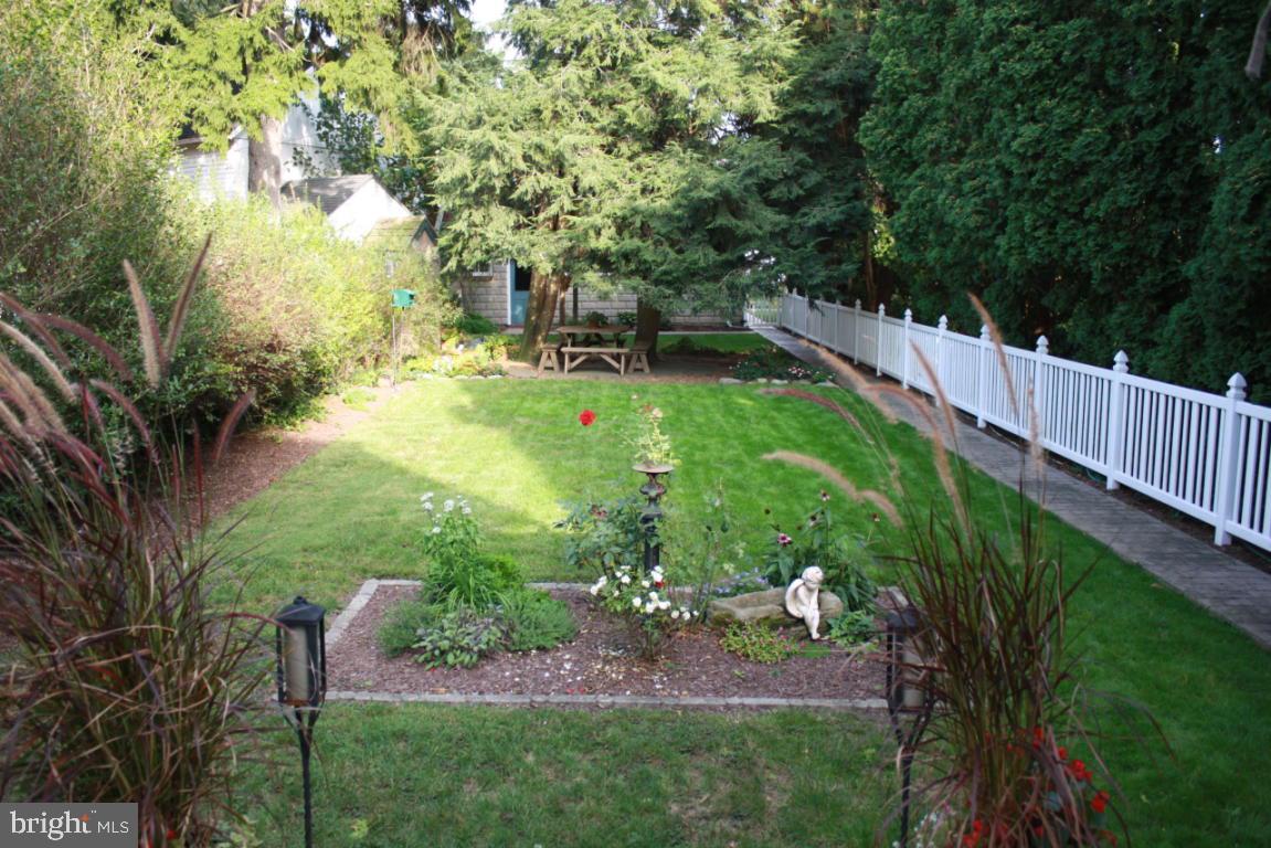 107 North Cedar Street Lititz, PA 17543 - Photo 24 of 30